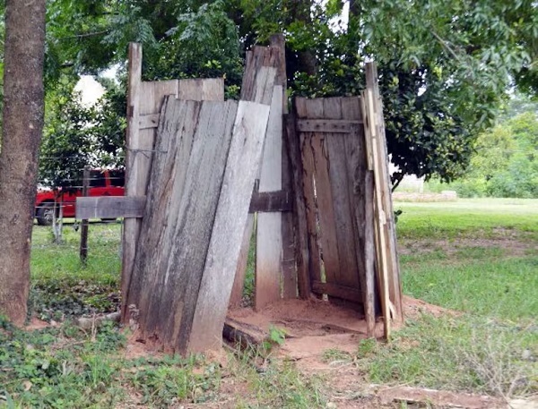 Paraguay: 8% de hogares aún usa letrinas en vez de inodoros
