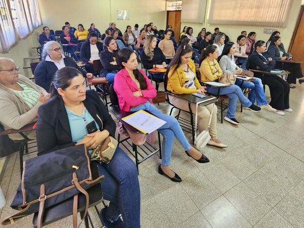Capacitan a personal de salud sobre almacenamiento y eliminación de desechos - 1000 Noticias