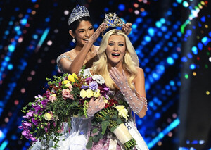 Victoria Kjaer de Dinamarca fue coronada Miss Universo 2024 en Ciudad de México