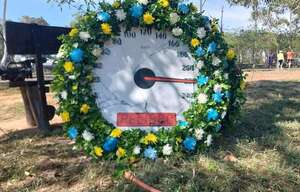 Familiares recuerdan a víctimas de siniestros viales - Nacionales - ABC Color