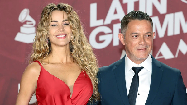 ¡Amor a la vista! Sanz y Márquez confirman su romance en los Latin Grammy