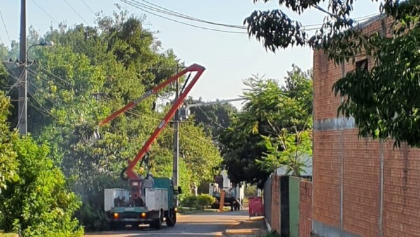 Usuarios reportan falta de energía eléctrica en Asunción y Central