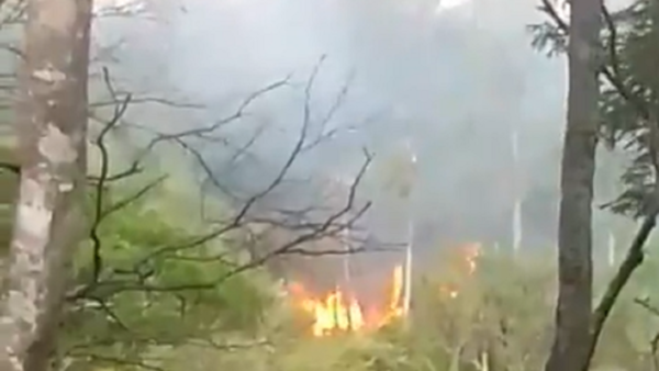 Video: Bomberos trabajan para controlar incendio en zona de la ruta Luque-San Ber