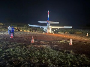 Aeronave de la Fuerza Aérea protagoniza aterrizaje forzoso en el Aeropuerto Guaraní - 1000 Noticias