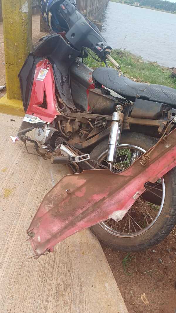 Mujer en grave estado tras chocar contra la baranda del Puente Quiteria