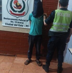 Detienen a sujeto acusado de hurto