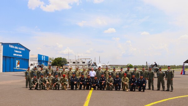 Reciben al Escuadrón Guaraní tras participación en el ejercicio Cruzex 2024 • RADIO NACIONAL