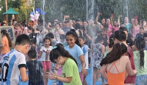 Inauguran primera plaza del agua, espacio recreativo y cultural para la comunidad de Pilar - .::Agencia IP::.