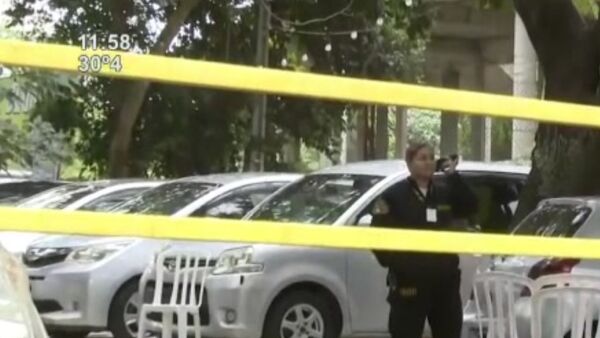 Guardia agrede brutalmente a mujer en playa de autos en Lambaré - SNT