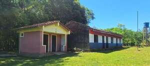 San Juan Nepomuceno: denuncian presuntas obras fantasmas en instituciones escolares - Nacionales - ABC Color