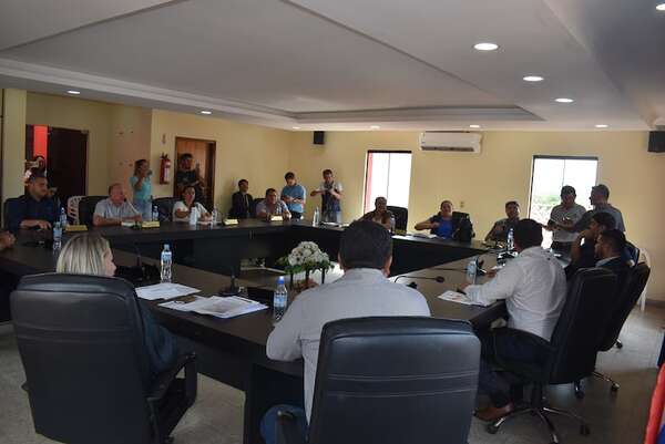 Concejales se enfrentan por la presidencia de la Junta Municipal de San Estanislao - Nacionales - ABC Color