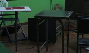 (Video) Cada vez que llueve, escuela de Roque Alonso ochororopa