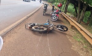 Motociclista sufrió grave accidente en Hernandarias