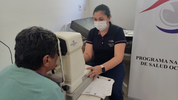 Programa de Salud Ocular atendió a unos 200 pacientes durante jornada oftalmológica desarrollada en el nuevo bloque del Hospital Regional de Pilar • RADIO NACIONAL