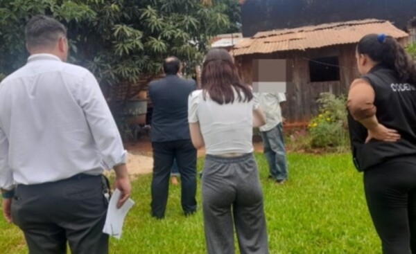 Rescatan a niña que tiene las manos y pies carcomidos por pique