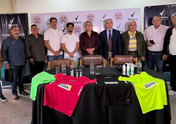 Unilever y el CPAF se unen en apoyo al fútbol - Empresariales - ABC Color