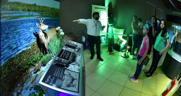 Museo de ITAIPU Tierra Guaraní marcó presencia en la Noche de los Museos 2024
