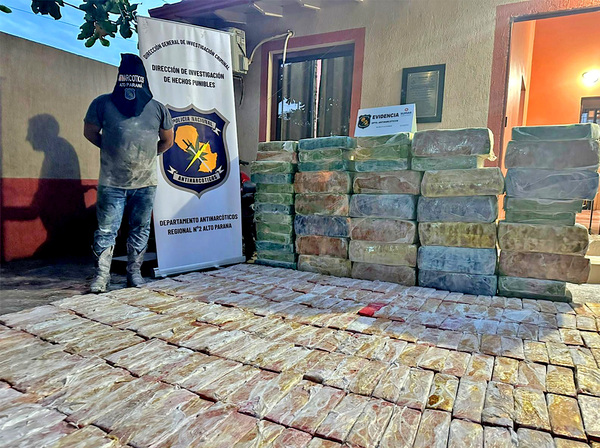 Incautan tracto-camión con doble fondo que transportaba más de una tonelada de marihuana - La Clave