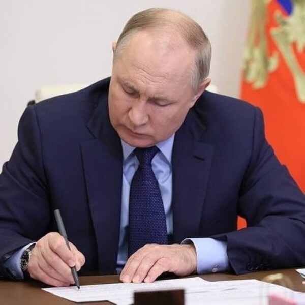 Putin aprobó decreto que permite respuesta nuclear a un ataque convencional - 1000 Noticias
