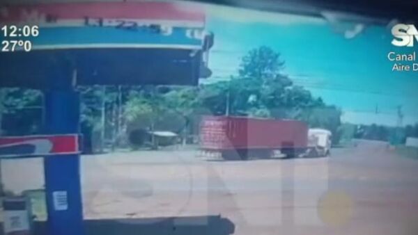 Empleado infiel desvió camión de mercaderías, pero recuperan lo robado - SNT