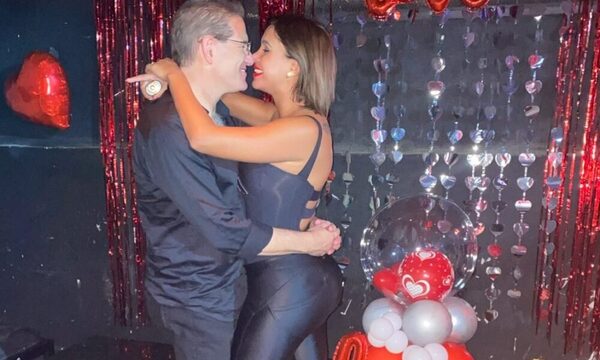 [GALERÍA] ¡Jessica Sly festeja su boda de lino con un mensaje chulinísima!