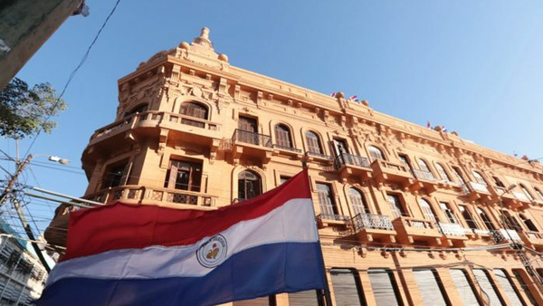Ministerio de Economía abre 14 vacancias