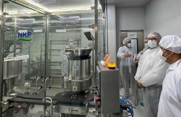 Industria farmacéutica paraguaya creció un 60% en los últimos 5 años y genera más de 45.000 empleos - ADN Digital