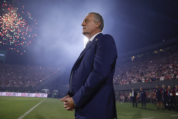 Gustavo Alfaro: “le dije a mis muchachos que, si íbamos perdiendo, no rifáramos el partido" - Unicanal