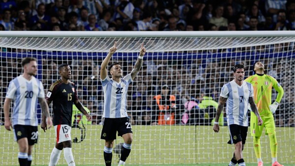 Argentina termina líder con gol de Lautaro, en un año redondo