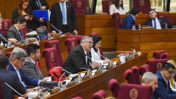 Diputada con antecedente compara operativo en su contra al caso Lalo