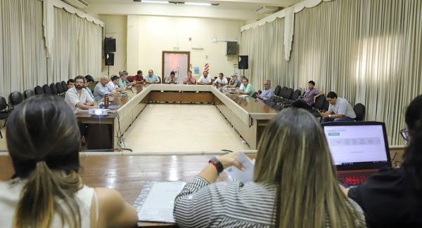 Unos 15 oferentes interesados en construir la “Ruta de la Banana” y asfaltado para María Antonia
