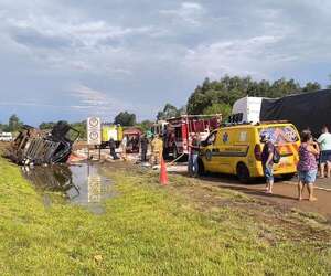 Camionero muere en violento accidente en Minga Guazú - ABC en el Este - ABC Color