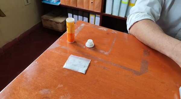 Hallan presunta "Metanfetamina" frente a escuela en Coronel Bogado