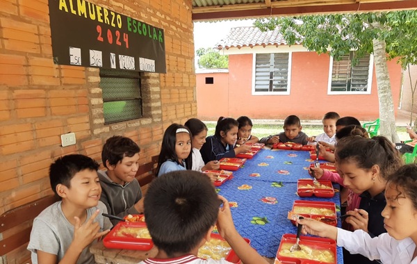 Destacan llegada del programa “Hambre Cero” a escuelas indígenas de San Pedro • RADIO NACIONAL