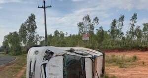 Diario HOY | Maniobra fallida del chofer provoca el vuelco de una ambulancia
