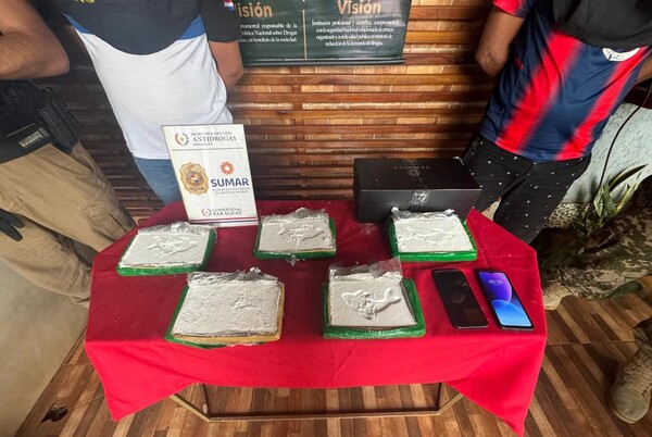 Capturan a dos traficantes con más de 5 kilos de cocaína en Canindeyú - .::Agencia IP::.
