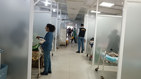 Urgencias del HRC ya operan en el pabellón de contingencia