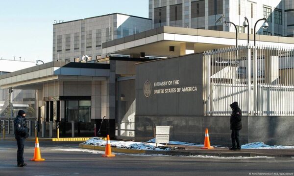 Embajada de EE. UU. en Kiev cierra por posible ataque “masivo”