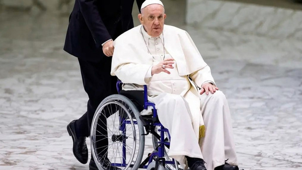 Papa Francisco insta a trabajar por la paz