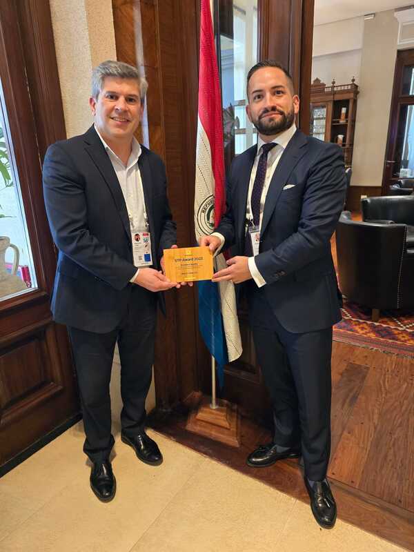 Banco Atlas recibe “STP Award 2023” por la excelencia en el procesamiento de pagos internacionales | Locales | 5Días