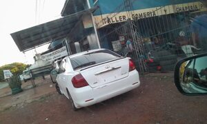 Denuncian robo de automóvil en Franco