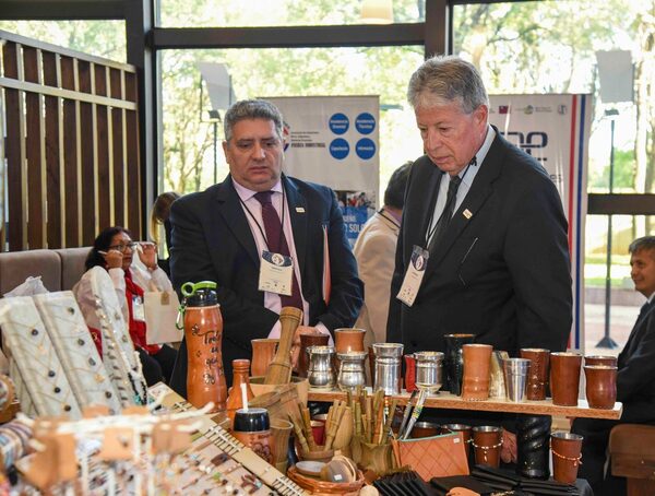 Mipymes en Paraguay: desafíos y propuestas para la formalización · Radio Monumental 1080 AM
