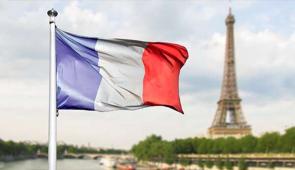 Cómo pasar una temporada en Francia enseñando español - Viajes - ABC Color