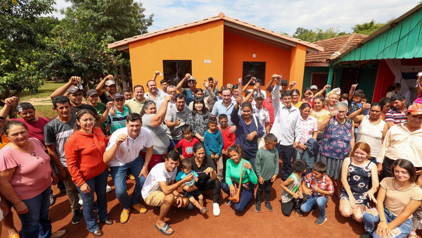 Sueños cumplidos: 210 hogares en Guairá