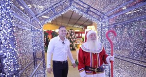 Prieto saca un préstamo para pagar sueldos mientras levanta el Papá Noel más grande de Paraguay