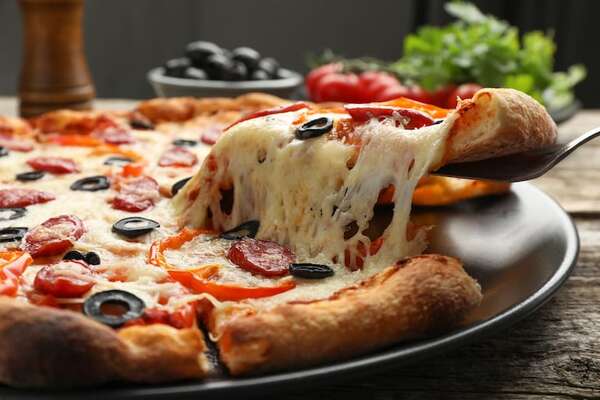 Receta rápida de pizza de mandioca: la masa más sabrosa que vas a probar - Gastronomía - ABC Color