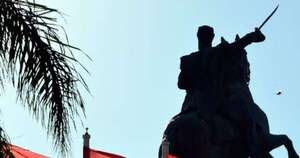 Diario HOY | Instan a la Intendencia de Asunción a reubicar la estatua del Mariscal López