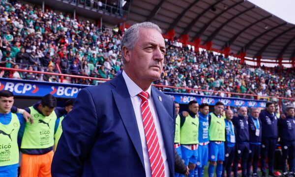 Van a proponer homenajear a Alfaro con el premio “Arsenio Erico”