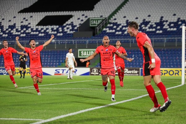 Versus / Nacional superó ampliamente a Guaraní y buscará revancha en la Copa Paraguay