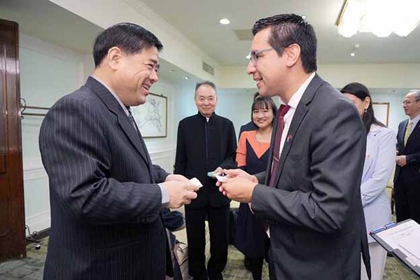 Gobernador Torres logra una serie de concreciones en China-Taiwán para el desarrollo del Alto Paraná | DIARIO PRIMERA PLANA